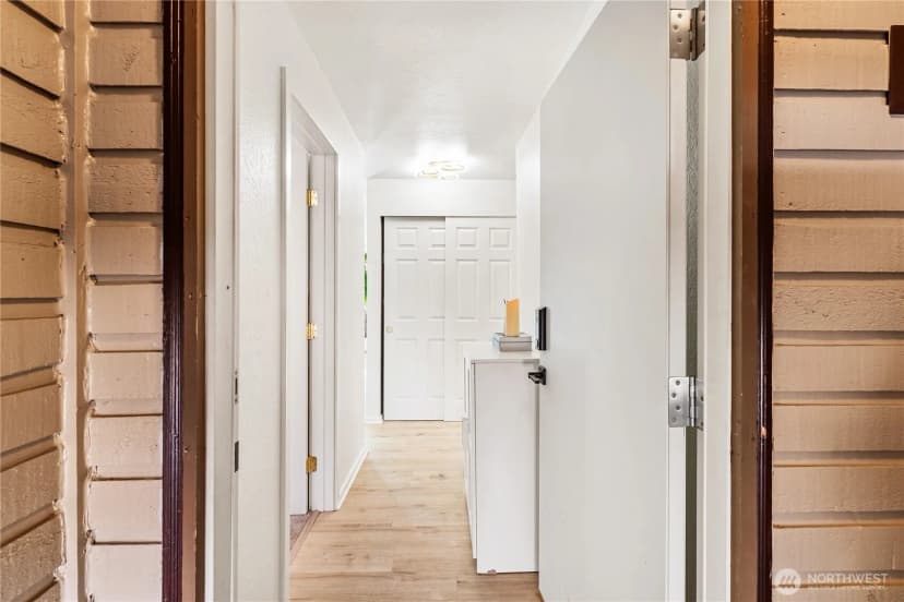 Property photo for 4421 147th Place Ne #b6, Bellevue photo 26