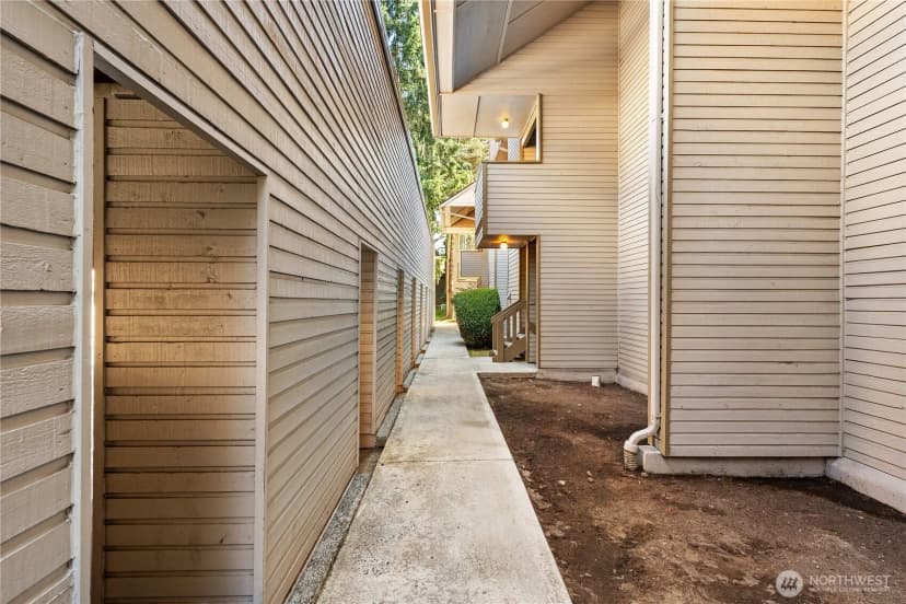 Property photo for 4421 147th Place Ne #b6, Bellevue photo 23