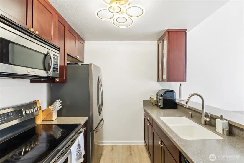 Property photo for 4421 147th Place Ne #b6, Bellevue photo 10