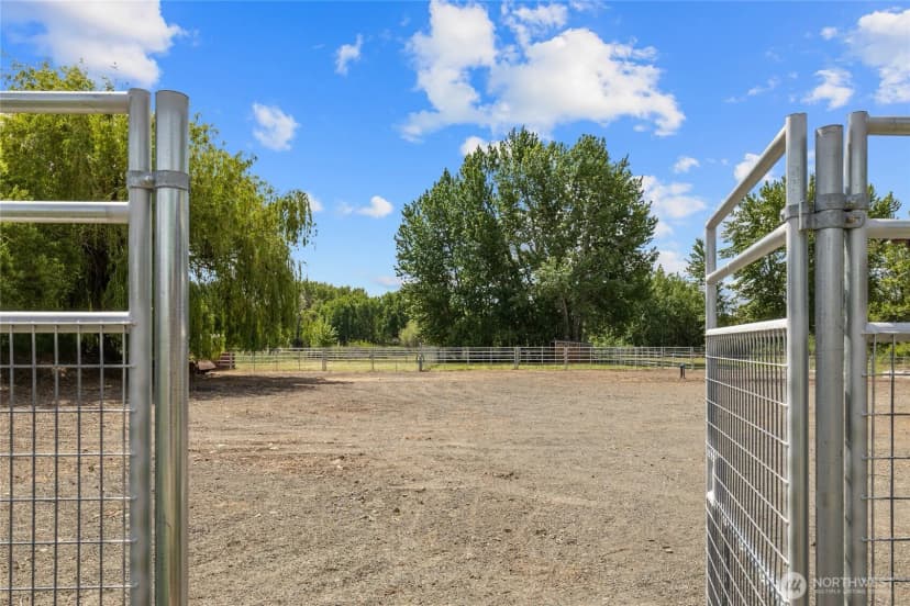 Property photo for 1750 Rader Road, Ellensburg photo 34