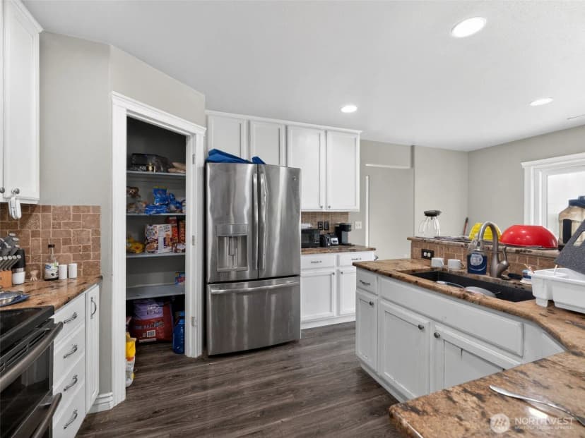 Property photo for 2509 W 35th Avenue, Kennewick photo 6