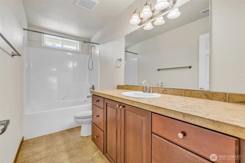 Property photo for 17127 Lakepoint Drive Se, Yelm photo 26