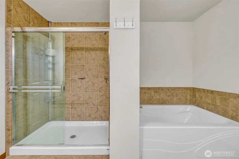 Property photo for 17127 Lakepoint Drive Se, Yelm photo 29