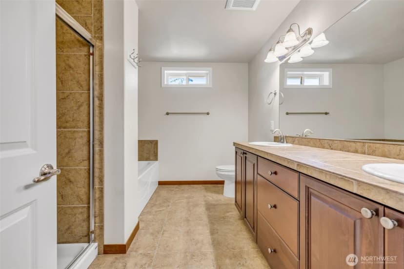 Property photo for 17127 Lakepoint Drive Se, Yelm photo 28
