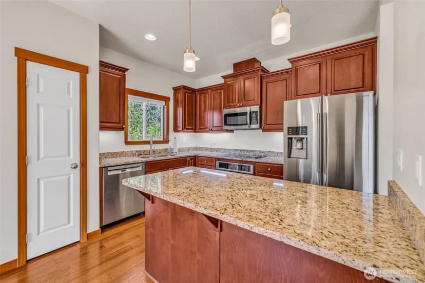 Property photo for 17127 Lakepoint Drive Se, Yelm photo 13