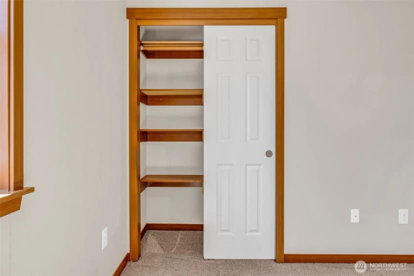 Property photo for 17127 Lakepoint Drive Se, Yelm photo 22