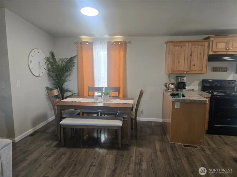 Property photo for 10302 Lakeview Avenue Sw #25, Lakewood photo 7