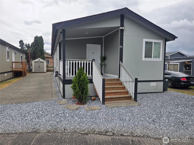 Property photo for 10302 Lakeview Avenue Sw #25, Lakewood