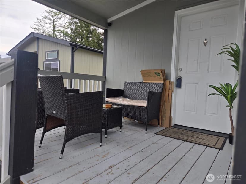 Property photo for 10302 Lakeview Avenue Sw #25, Lakewood photo 3