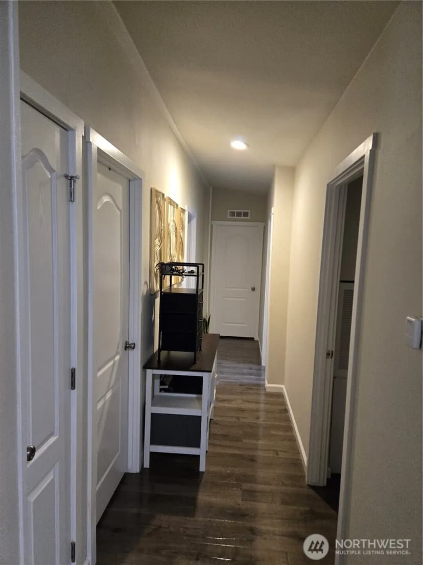 Property photo for 10302 Lakeview Avenue Sw #25, Lakewood photo 9