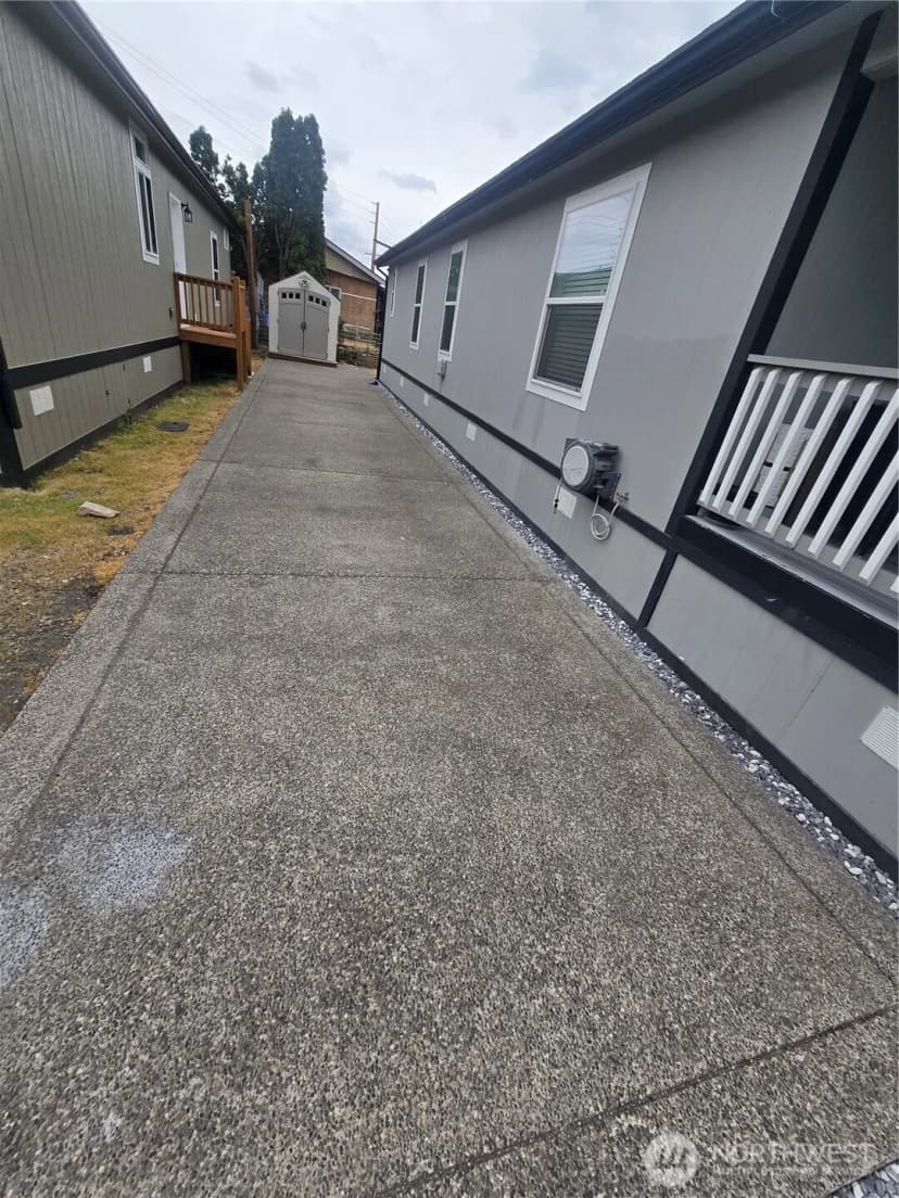 Property photo for 10302 Lakeview Avenue Sw #25, Lakewood photo 12