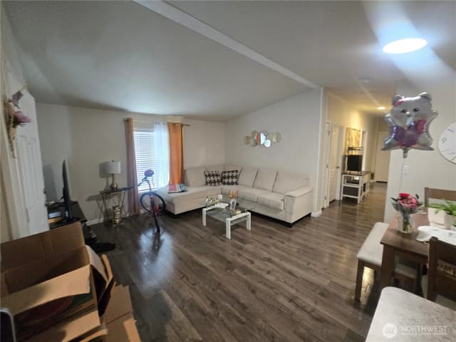 Property photo for 10302 Lakeview Avenue Sw #25, Lakewood photo 5