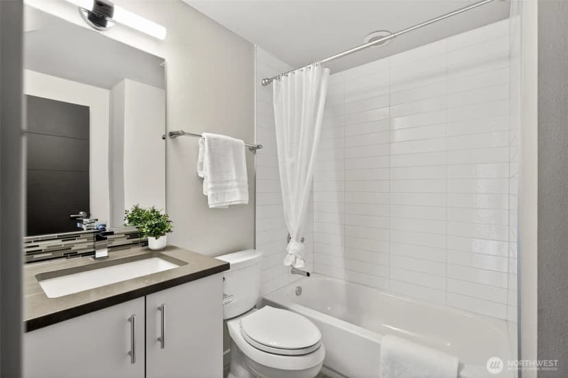 Property photo for 2615 Nw 65th Street, Seattle photo 7