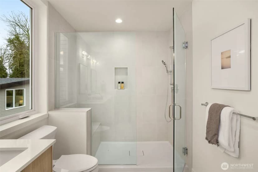 Property photo for 4409 B 21st Avenue Sw, Seattle photo 14