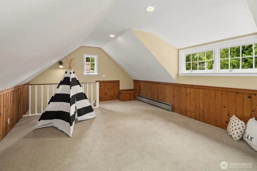 Property photo for 13432 Ne 25th Street, Bellevue photo 27