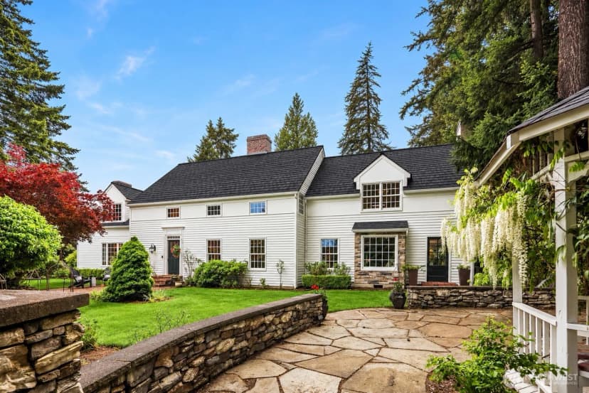 Property photo for 13432 Ne 25th Street, Bellevue