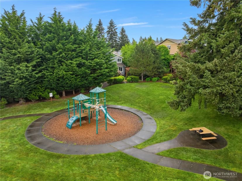 Property photo for 16648 Ne 120th Street, Redmond photo 34