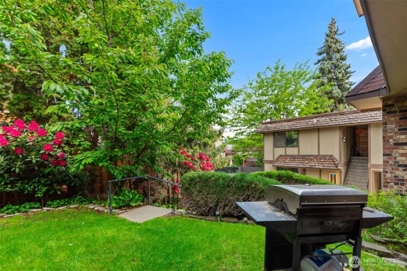 Property photo for 113 E Center Street #a3, Chelan photo 30