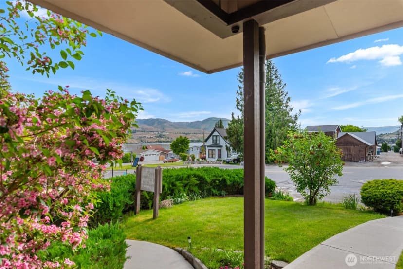 Property photo for 113 E Center Street #a3, Chelan photo 32