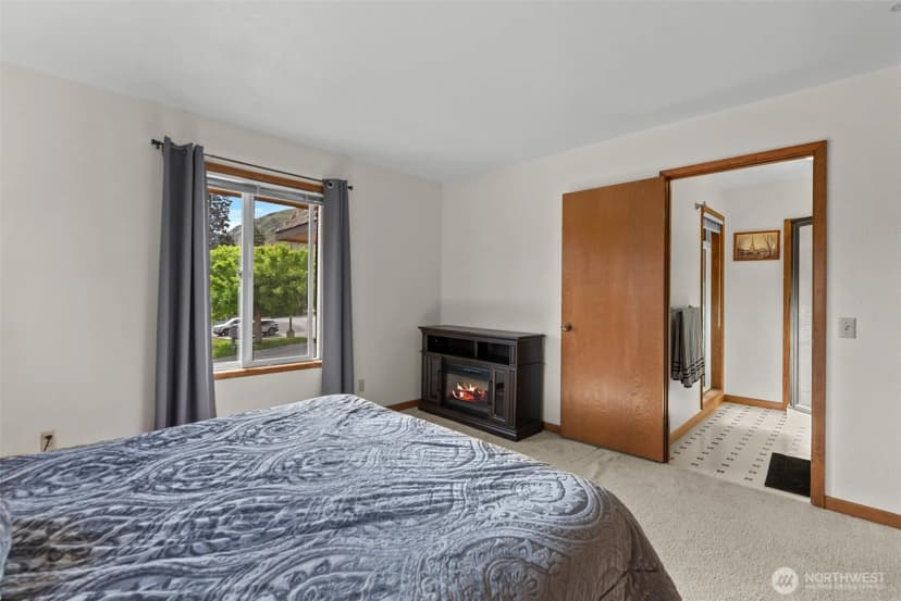 Property photo for 113 E Center Street #a3, Chelan photo 23