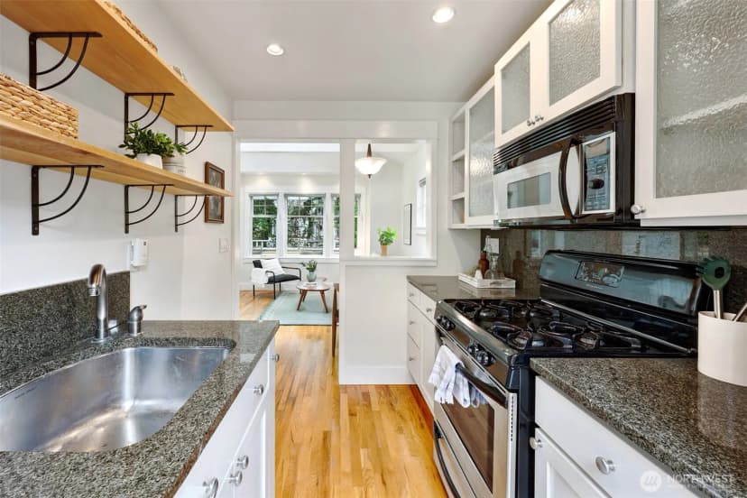 Property photo for 1601 22nd Avenue #2118, Seattle photo 9