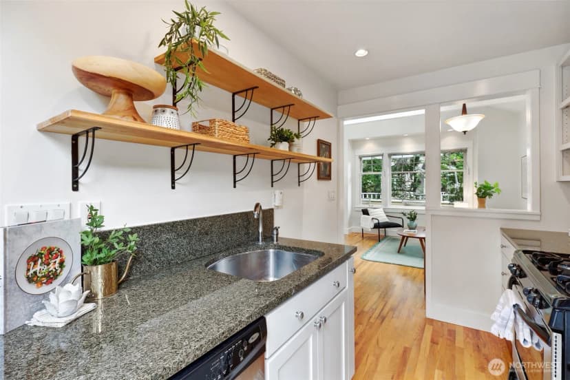 Property photo for 1601 22nd Avenue #2118, Seattle photo 12
