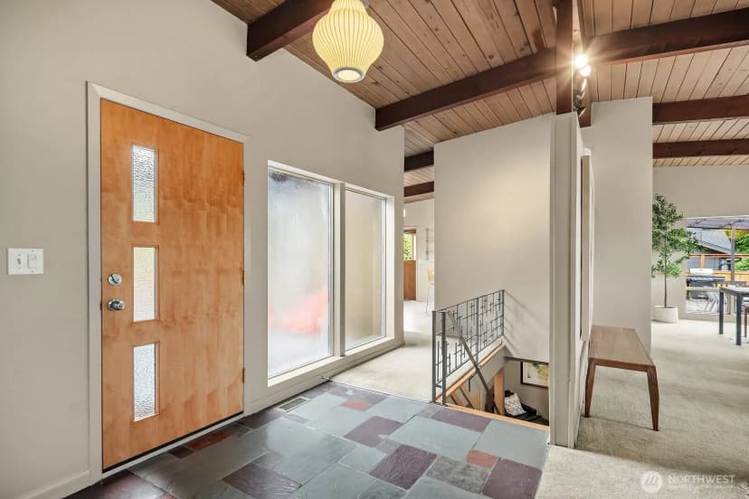 Property photo for 15717 62nd Avenue Ne, Kenmore photo 21