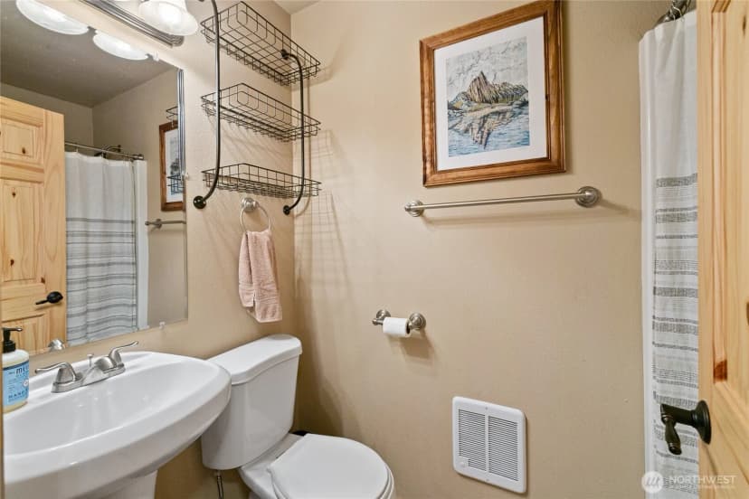 Property photo for 910 Bakers Road, Ronald photo 30