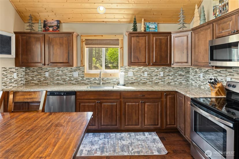 Property photo for 910 Bakers Road, Ronald photo 22