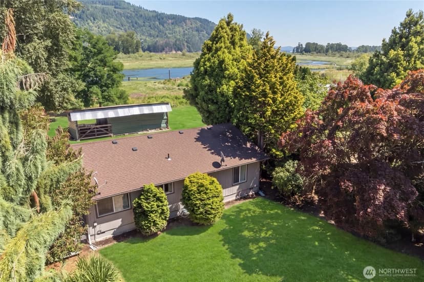 Property photo for 369 E Birnie Slough Road, Cathlamet photo 21