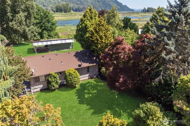 Property photo for 369 E Birnie Slough Road, Cathlamet
