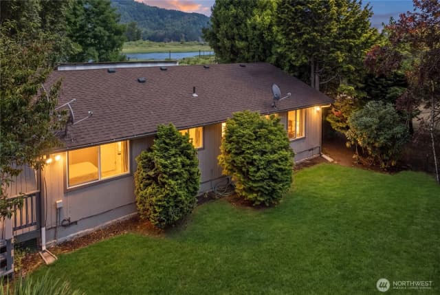 Property photo for 369 E Birnie Slough Road, Cathlamet photo 3