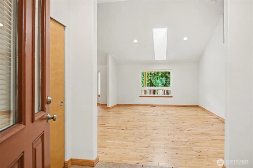 Property photo for 150 E Shadow Lane, Shelton photo 4