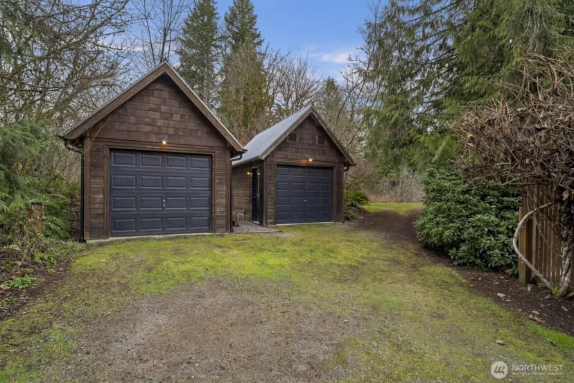 Property photo for 18904 233rd Avenue Ne, Woodinville photo 36