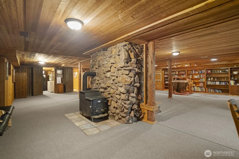 Property photo for 18904 233rd Avenue Ne, Woodinville photo 20