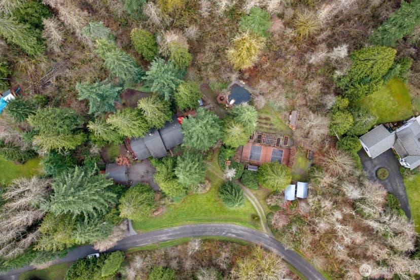 Property photo for 18904 233rd Avenue Ne, Woodinville photo 2