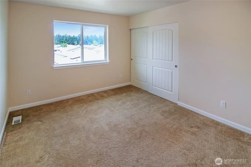 Property photo for 9815 198th Street E, Graham photo 21