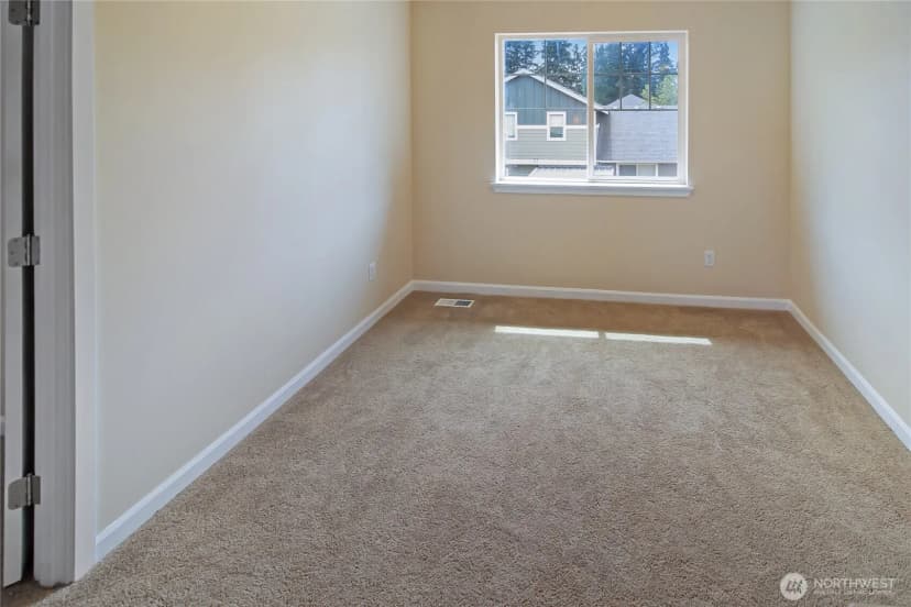 Property photo for 9815 198th Street E, Graham photo 14