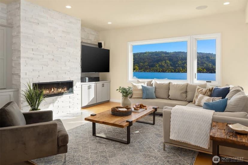 Property photo for 3921 202nd Place Se, Sammamish photo 9