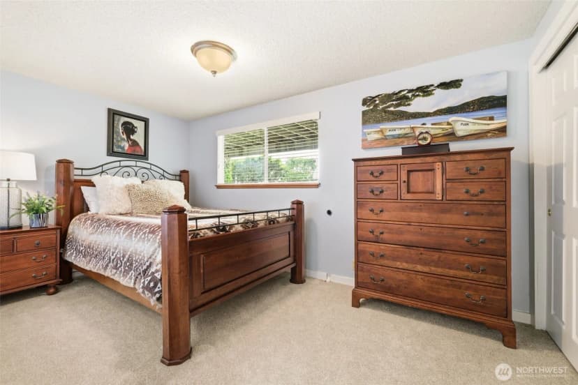 Property photo for 5578 Broad View Avenue Ne, Tacoma photo 31