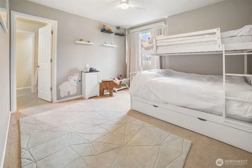 Property photo for 6012 Pennsylvania Street Se, Lacey photo 9