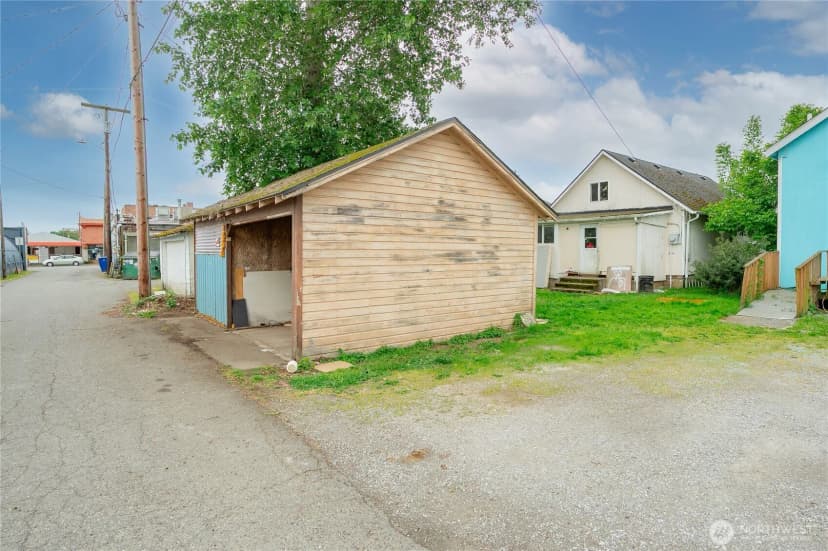 Property photo for 2058 2060 Main Street, Ferndale photo 7