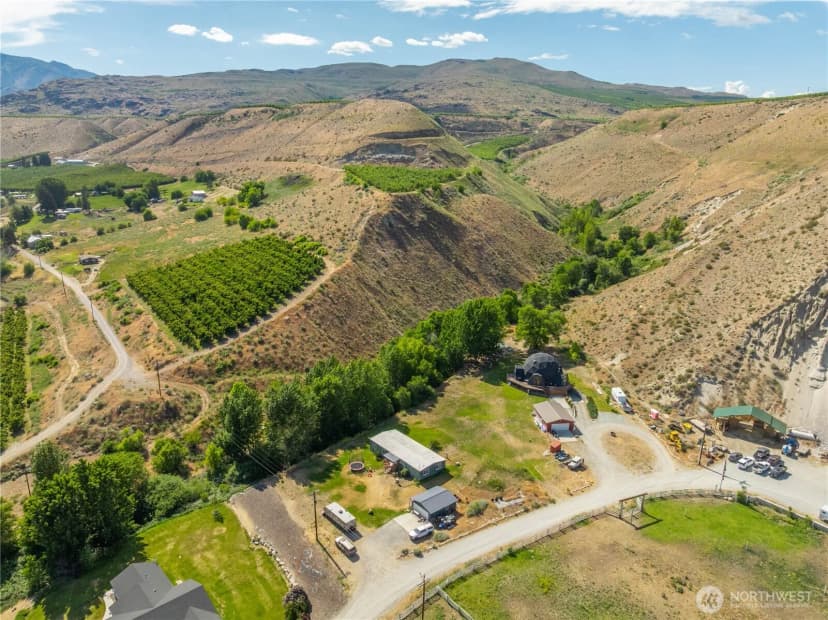 Property photo for 25505 C Us Hwy 97, Pateros photo 29