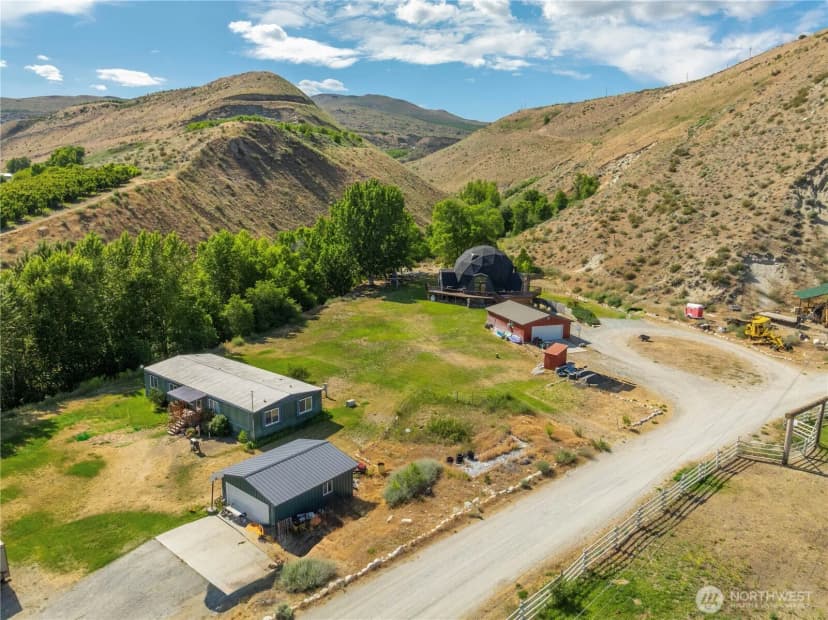 Property photo for 25505 C Us Hwy 97, Pateros photo 34