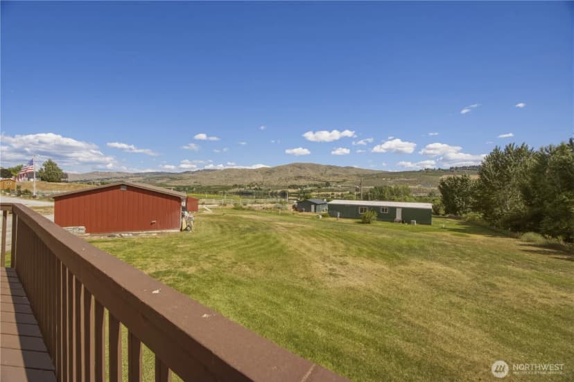 Property photo for 25505 C Us Hwy 97, Pateros photo 24