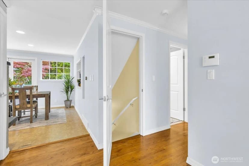 Property photo for 3417 77th Avenue Se, Mercer Island photo 21
