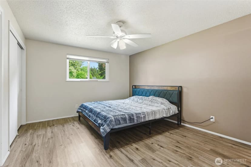 Property photo for 709 Enterprise Drive Ne, Lacey photo 12
