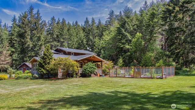 Property photo for 157 S Edwards Road, Port Townsend photo 2