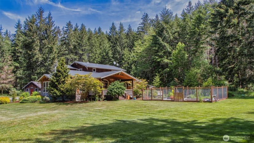 Property photo for 157 S Edwards Road, Port Townsend photo 2