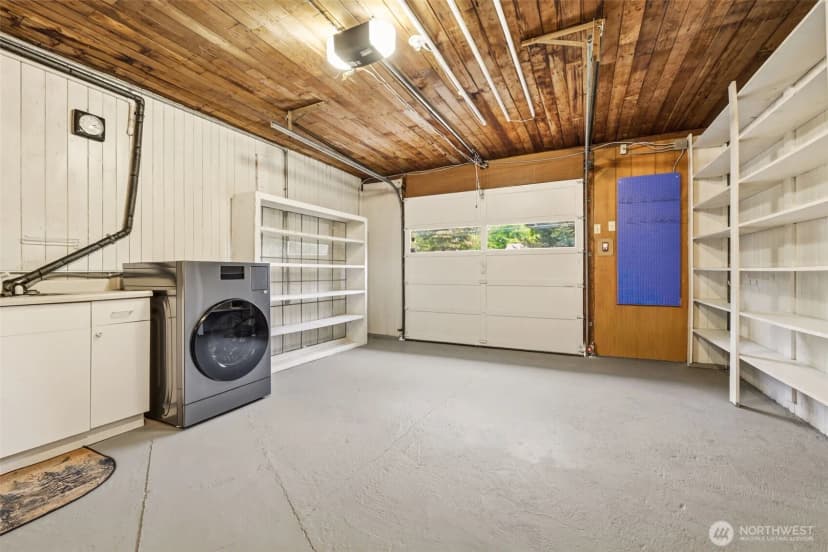 Property photo for 13009 6th Place Sw, Burien photo 22